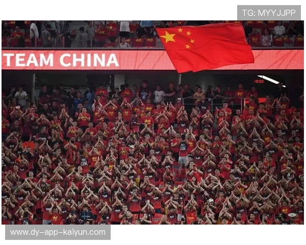 中国足球比赛场面纷争不断，球员表现抢眼，中国足球比赛怎么样了